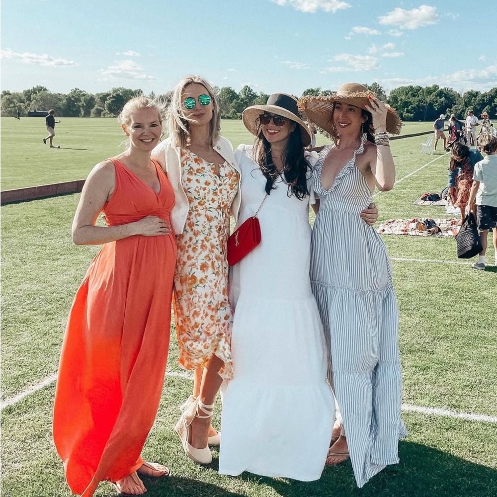 South Filly Goods (L) 100% cotton White V-Neck Maxi Dress